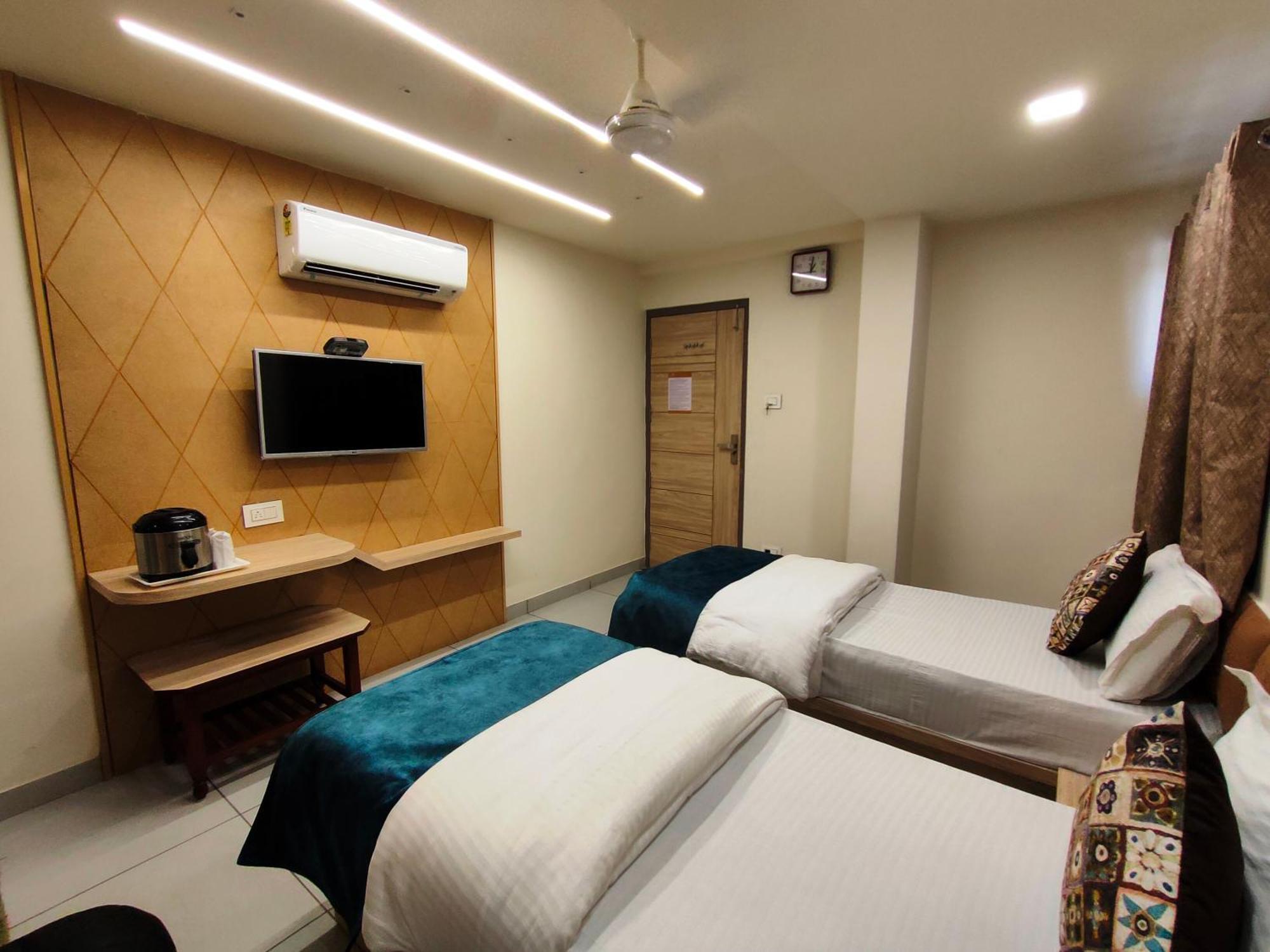 Hotel Kinara Ahmedabad Exterior foto